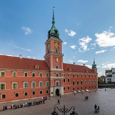 Plac Zamkowy 15-19 By Homeprime * Warszawa