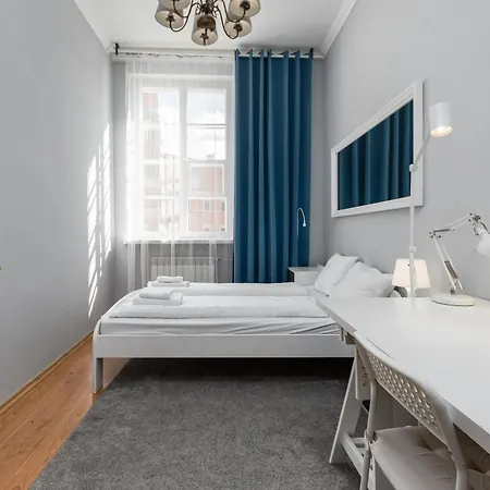 Plac Zamkowy 15-19 By Homeprime *